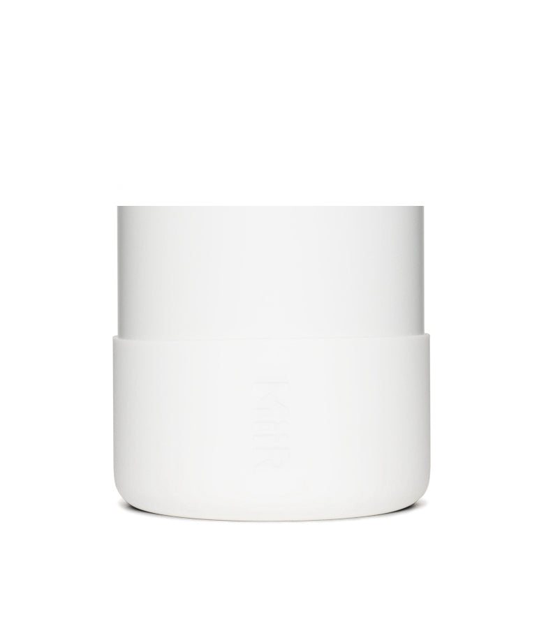 silicone-boot-g1 Silicone_Boot_32oz_42oz_White_Studio_0821_On_Bottle_7c7df284-5bee-4f24-a031-14b02db7328f__SLB1PN34001.jpg