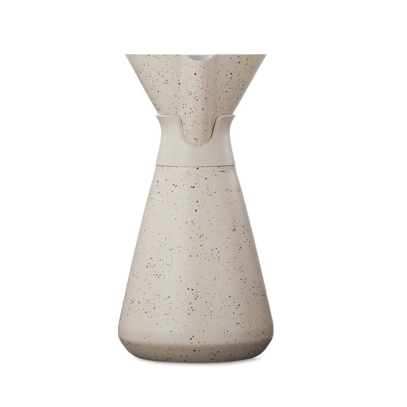 new-standard-carafe-b0 WebPDP-33oz_New_Standard_Carafe_Desert_Tan_Speckle_Studio__CAR1SVOS224_270.jpg