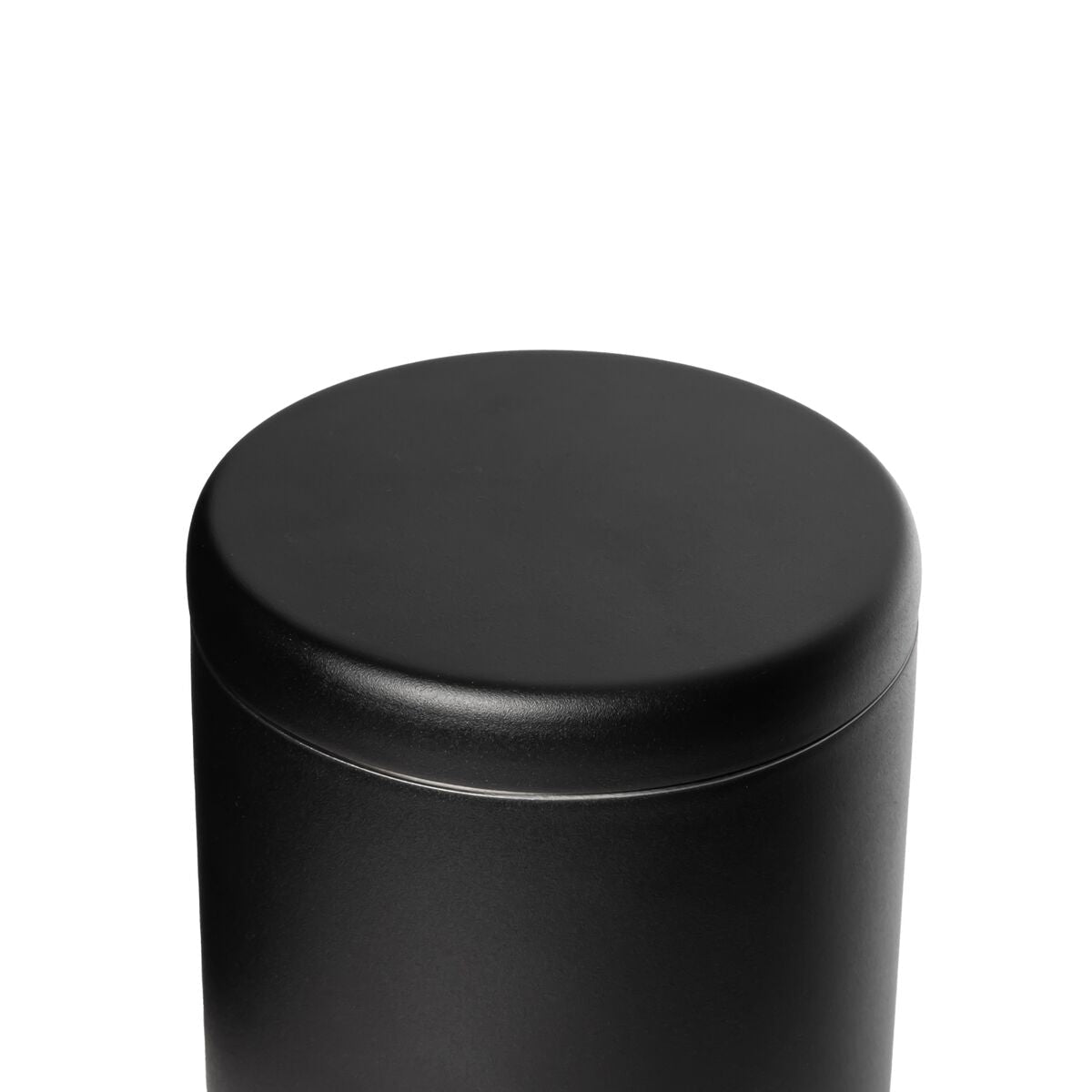 airlock-coffee-canister-b6 WebPDP-Airlock_Coffee_Canister__ACN2SVOS002_Black_X2Studio_45_Deg_Lid_On.jpg
