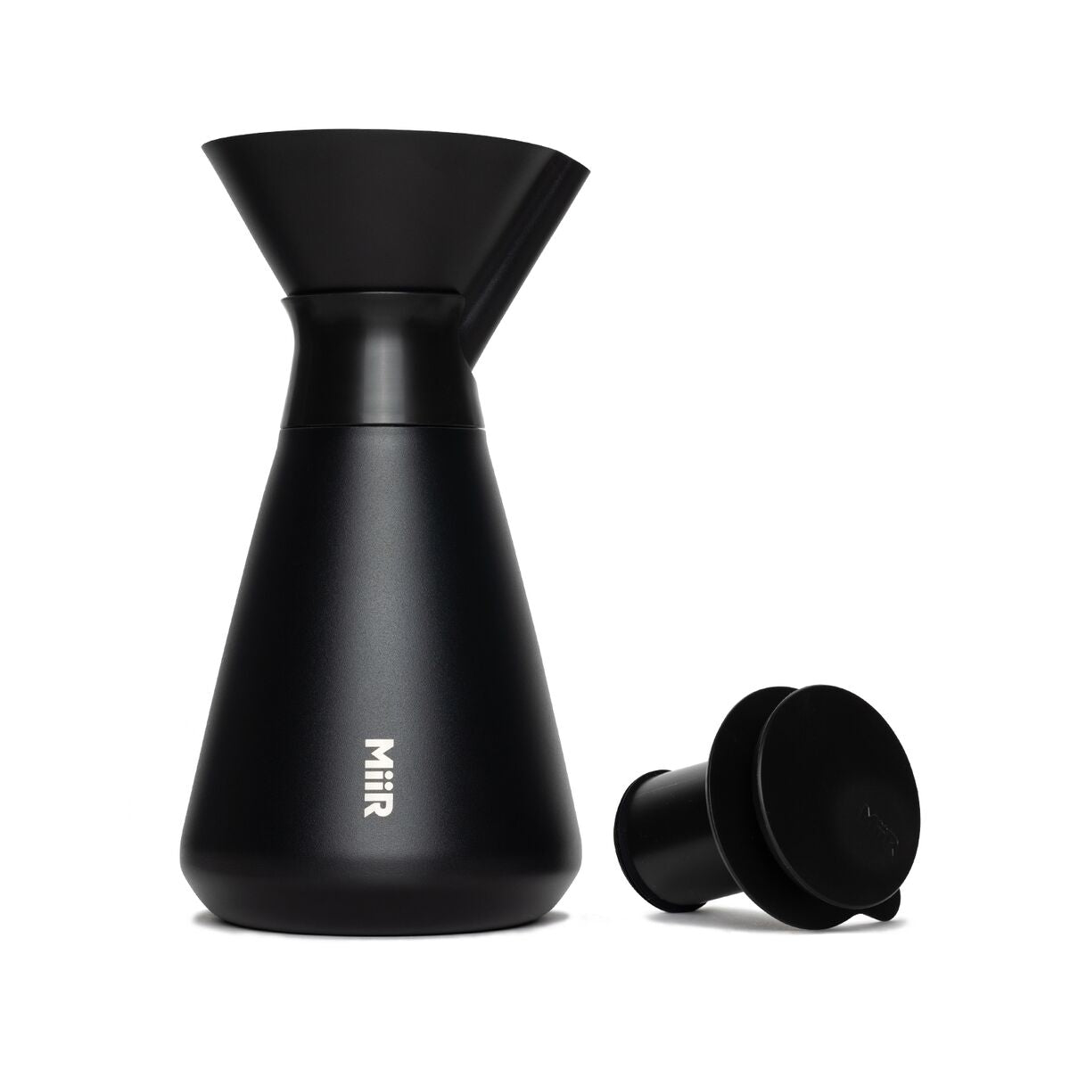 new-standard-carafe-b0 WebPDP-Carafe_Black_Studio_0722_Front_Lid_Staged__CAR1SVOS002.jpg