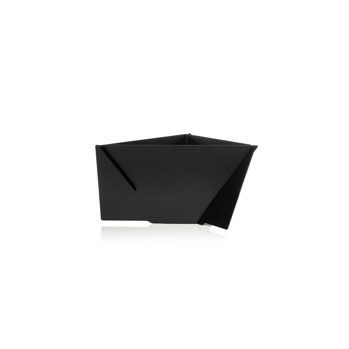 pourigami-l6 WebPDP-Pourigami_Black__POG2SN00002_Studio_Back.jpg